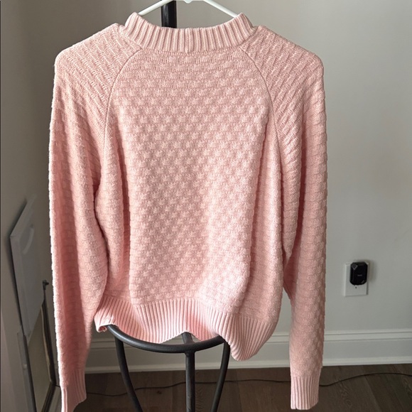 Lululemon Texture Play Crew Sweater
Pink Mist Medium- Large - Picture 5 of 7